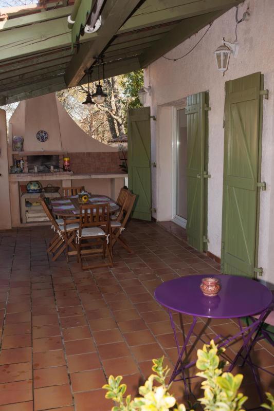 Le Gite Du Castellas Forcalqueiret Exterior photo